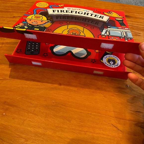 Firefighter Book with Puzzle Pieces - Picture 4 of 11